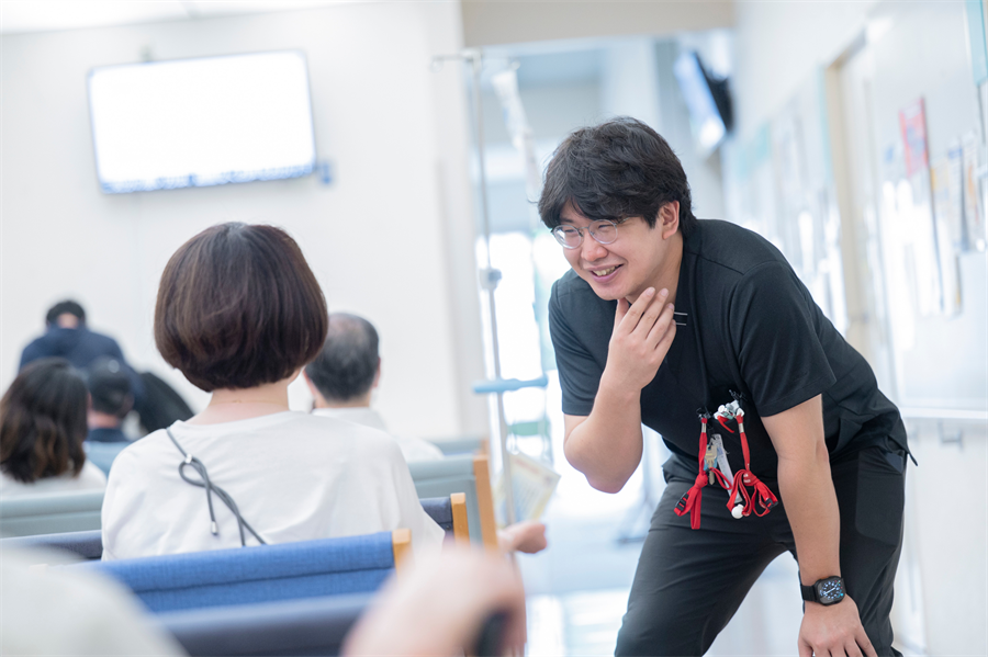 患者に寄り添う医療従事者